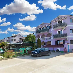  Apartment Anka 1223